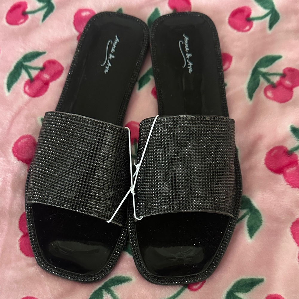 Anna & Ava Black Textured Slide Sandals